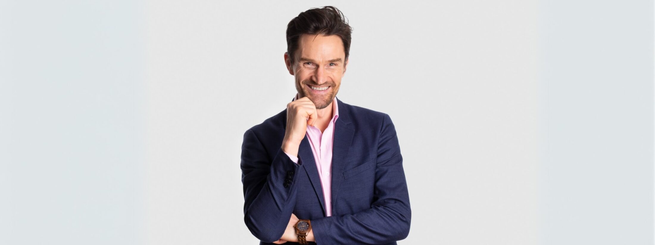 Bastian Overgaard er mødeekspert. Han mener vi skal gøre op med vores ødelagte mødekultur