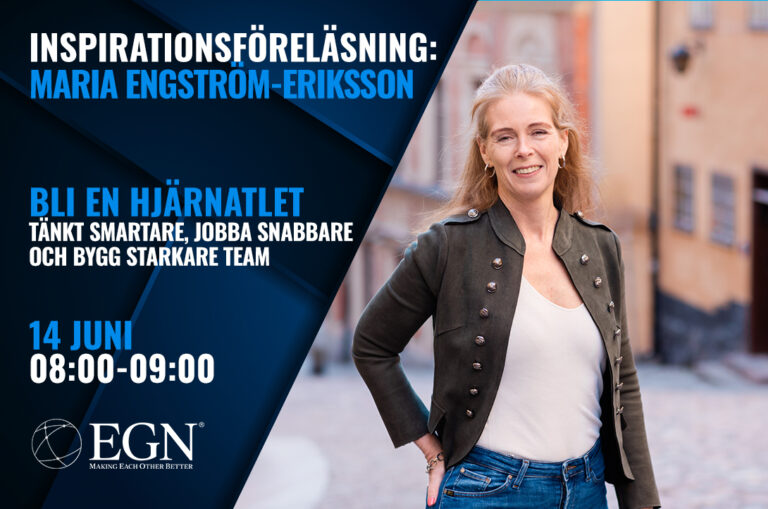 BIld på maria Engström Eriksson i svart jacka, vitt linne och jeans.