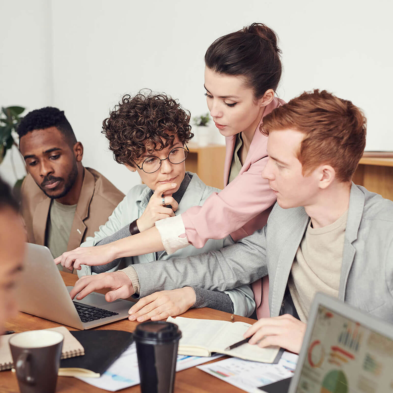 Be part of a strong peer group with like-minded profiles