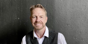 Steven Mcginnes is an expert on internationalization and global interaction