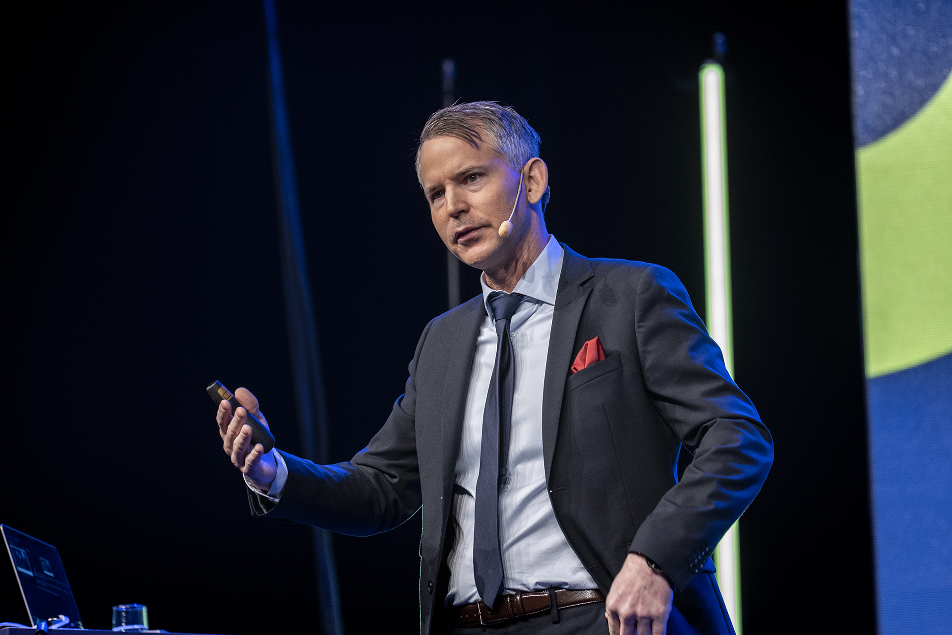 Five questions for the futurist: Henrik Larsson Broman answers on supertrends and leadership report.